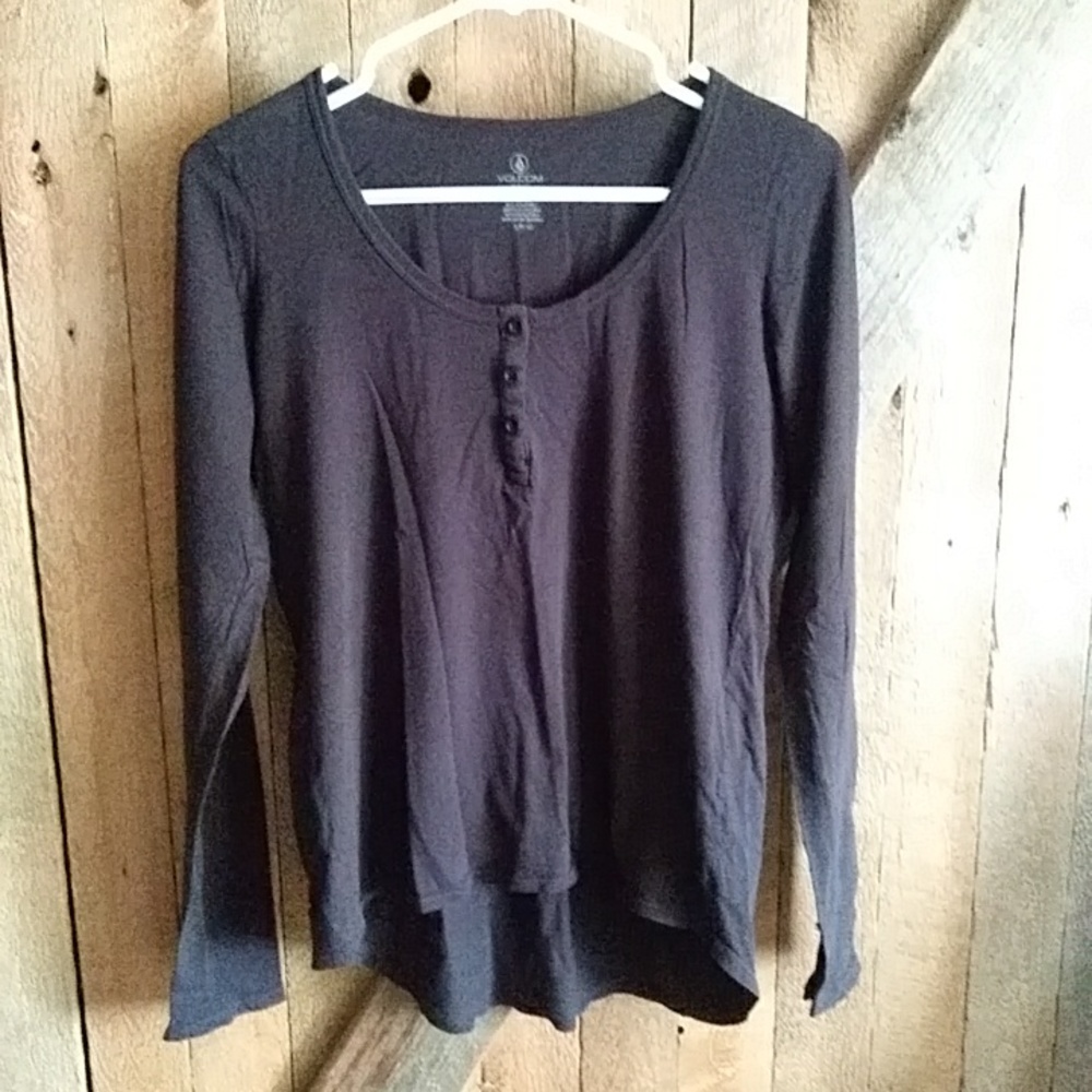 Volcom Henley t shirt small
